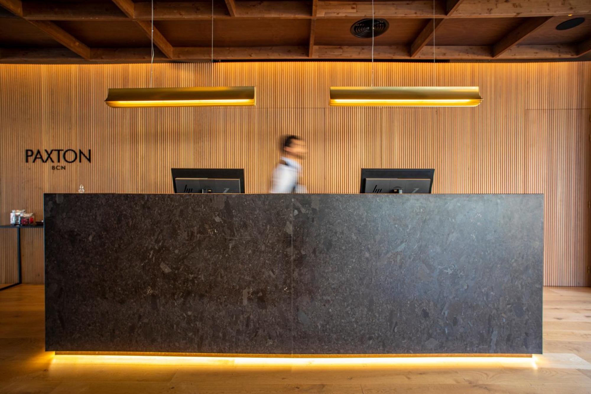 Paxton Hotel 4*